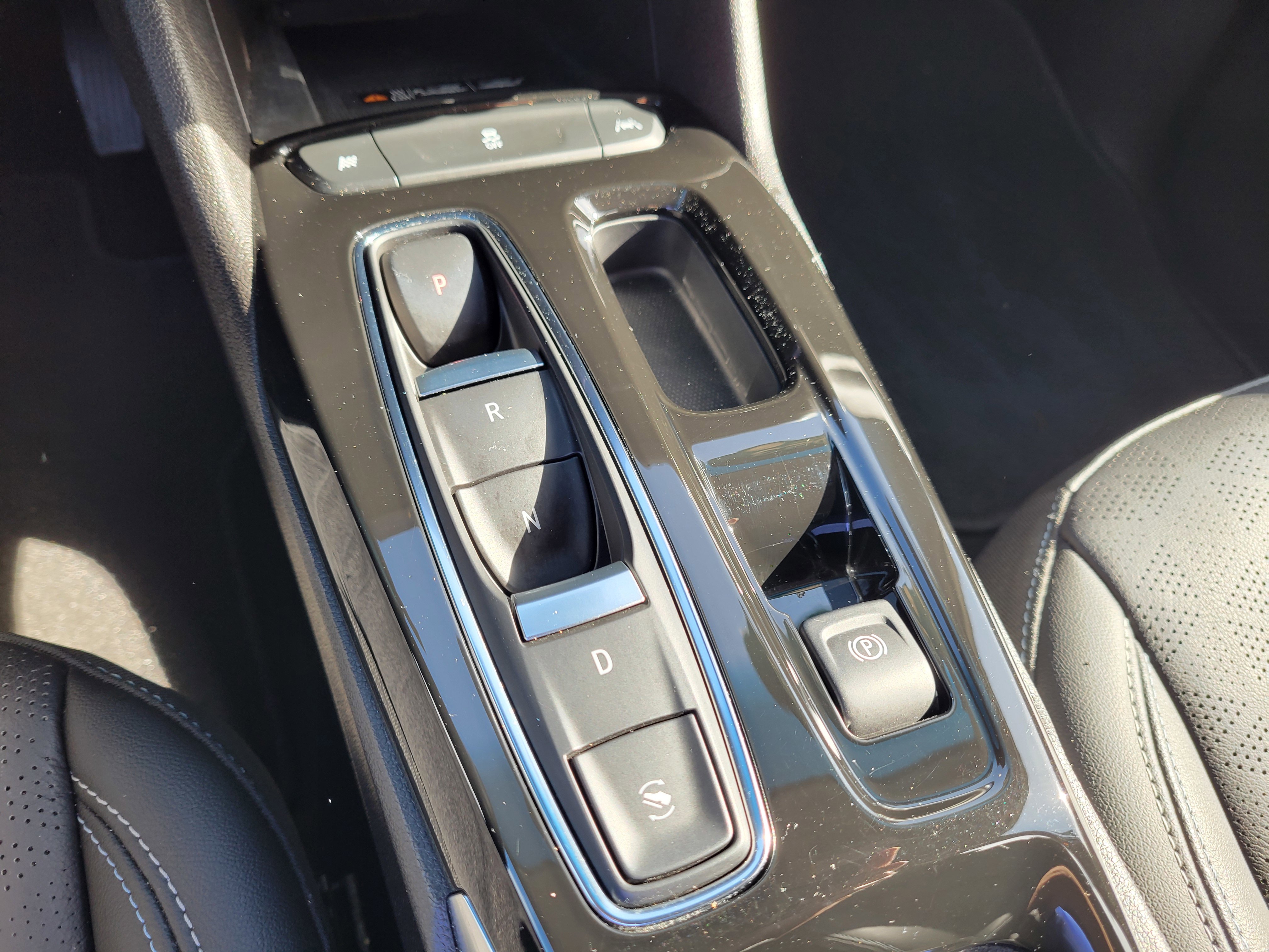 Certified 2023 Chevrolet Bolt LT w/ Infotainment Package image 21