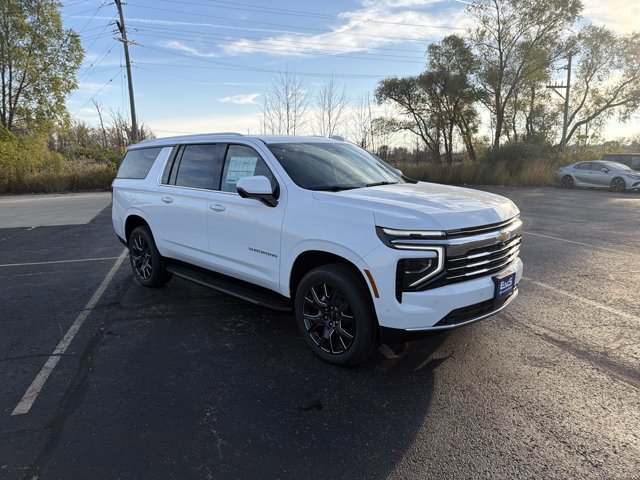 New 2026 Chevrolet Suburban LT w/ Comfort Package image 3