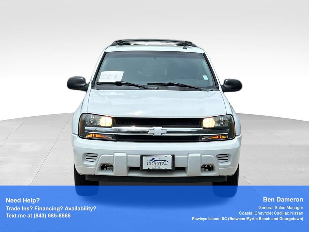 Used 2005 Chevrolet TrailBlazer LS w/ LS Preferred Equipment Group RWD image 2