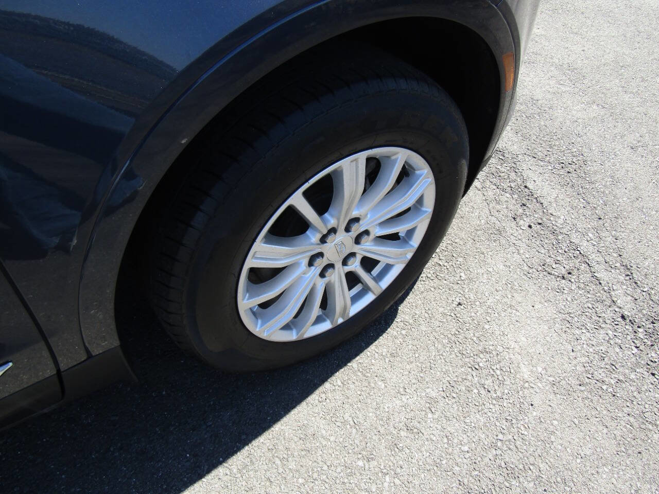 Used 2019 Cadillac XT5 AWD image 36