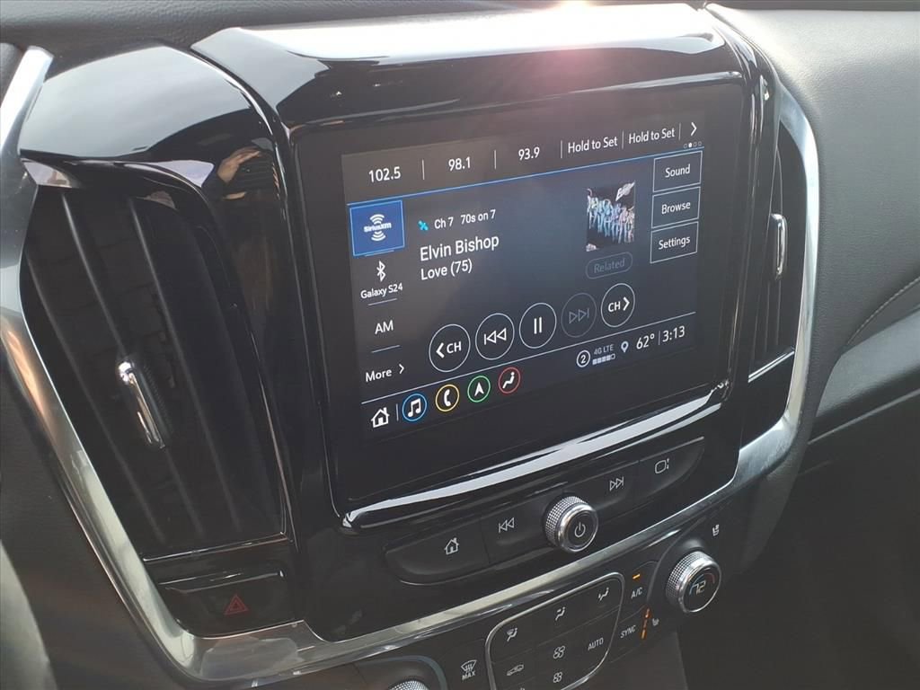 Used 2023 Chevrolet Traverse High Country image 23