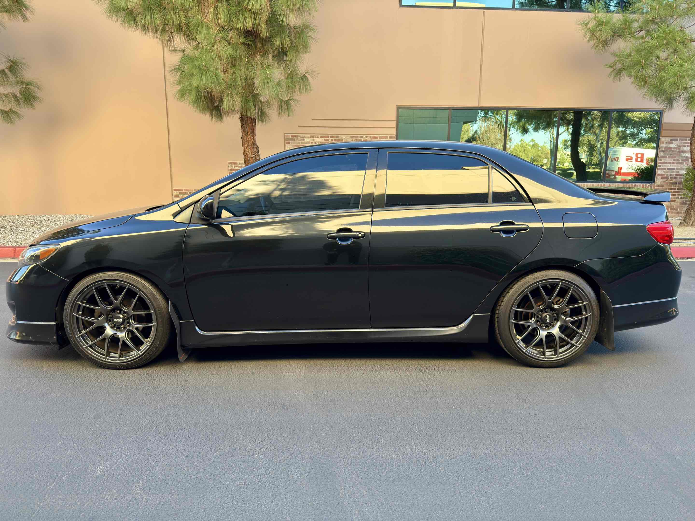 Used 2010 Toyota Corolla XRS image 4