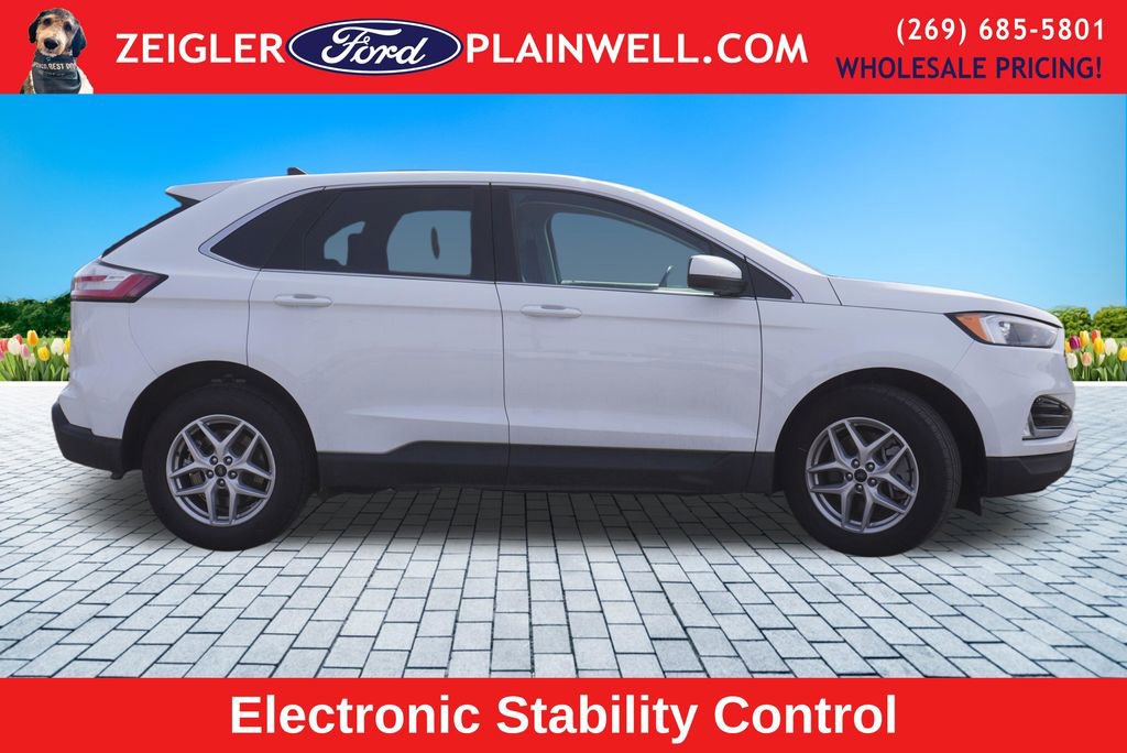 Used 2024 Ford Edge SEL w/ Convenience Package image 8