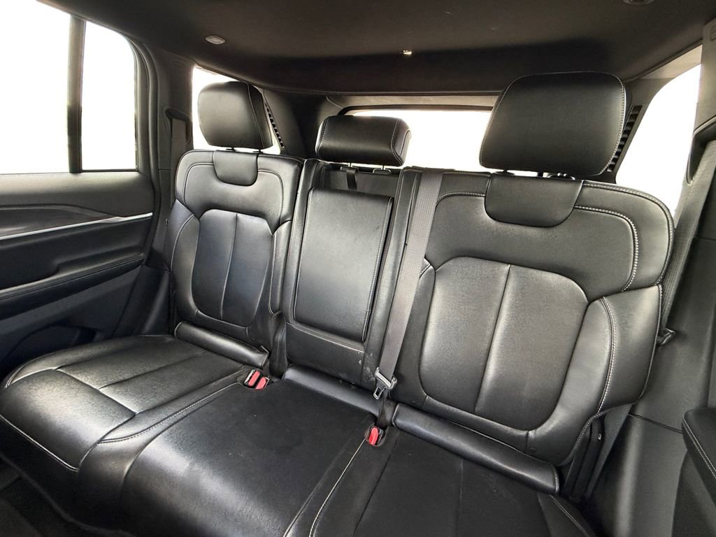 Used 2024 Jeep Grand Cherokee Limited 4xe AWD/4WD image 25