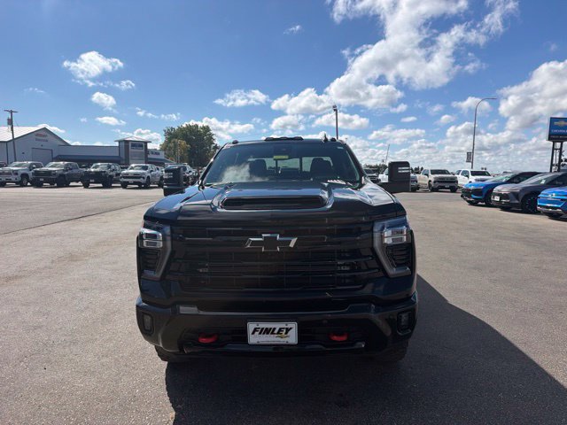 Used 2026 Chevrolet Silverado 3500 LT w/ Trail Boss Package AWD/4WD image 3