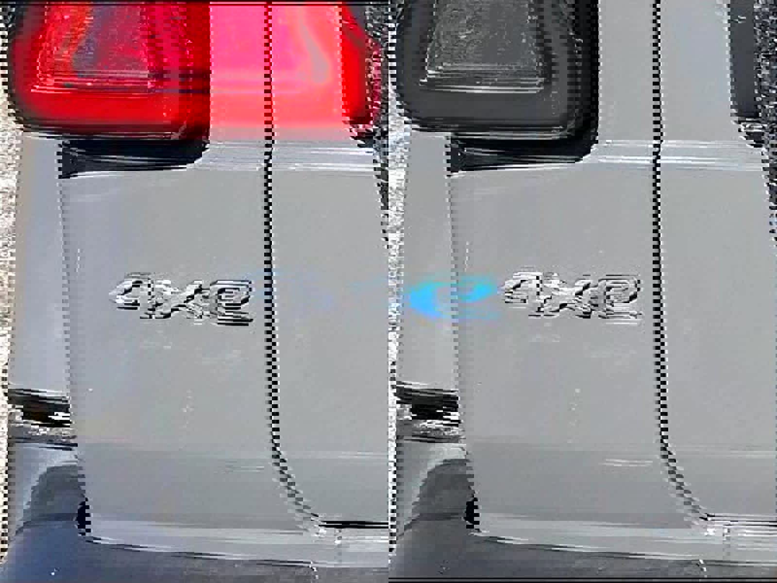 Used 2022 Jeep Wrangler Unlimited Sahara w/ Cold Weather Group image 28