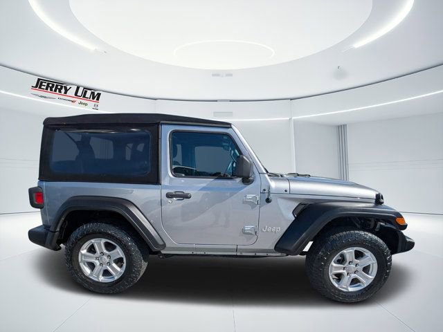 Used 2018 Jeep Wrangler Sport image 2