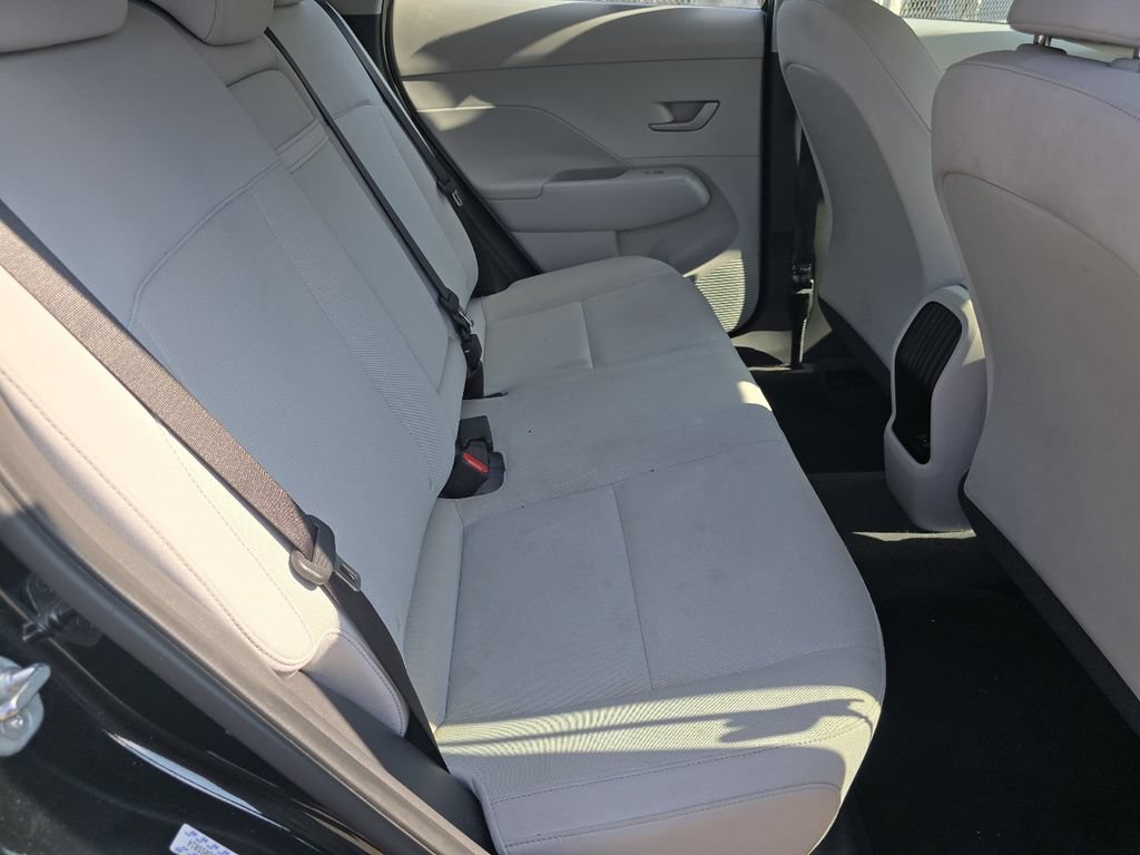 Used 2024 Hyundai Kona SE AWD/4WD image 17
