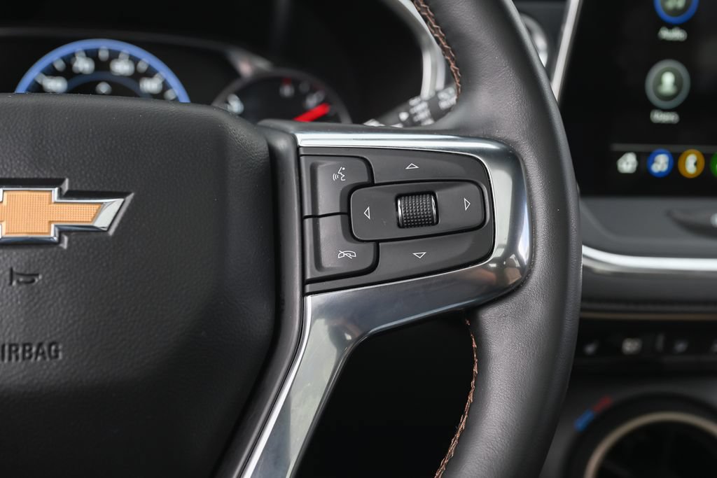 Used 2023 Chevrolet Blazer Premier FWD image 28