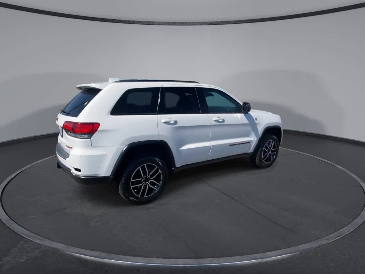 Used 2021 Jeep Grand Cherokee Trailhawk w/ Premium Lighting Group AWD/4WD image 8