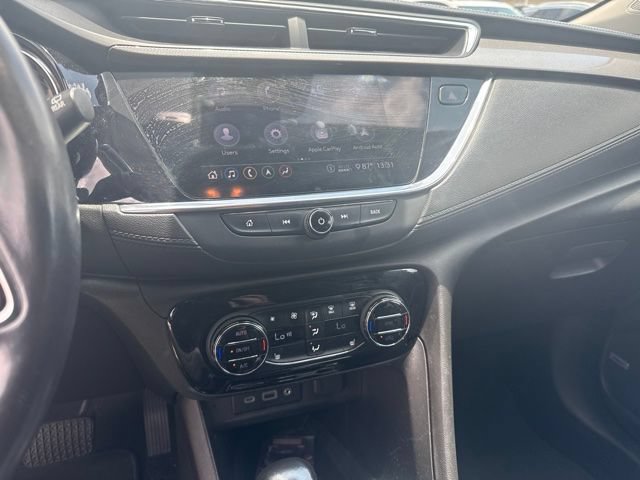 Used 2020 Buick Encore GX Essence w/ Experience Buick Package FWD image 10