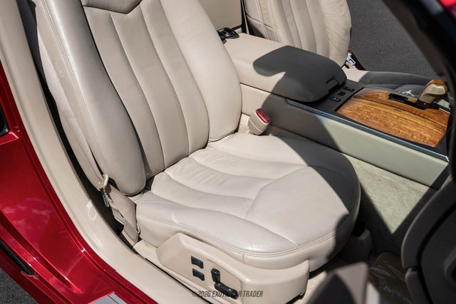 Used 2005 Cadillac XLR RWD image 31