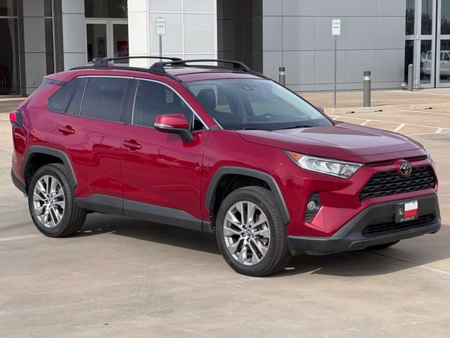 Used 2021 Toyota RAV4 XLE Premium image 25