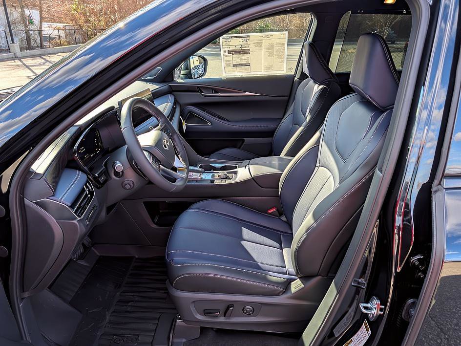 New 2026 INFINITI QX60 Sport image 11