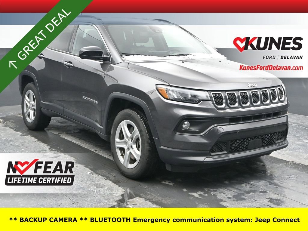 Used 2024 Jeep Compass Latitude image 1