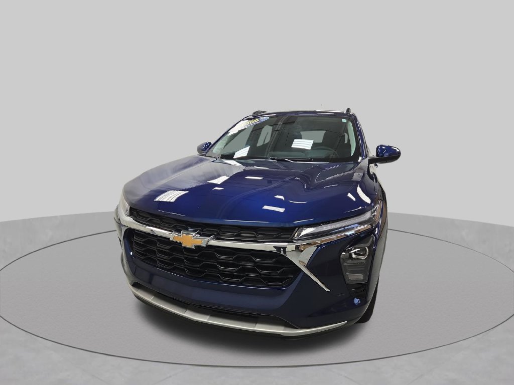 Certified 2024 Chevrolet Trax LT w/ Driver Confidence Package FWD image 39