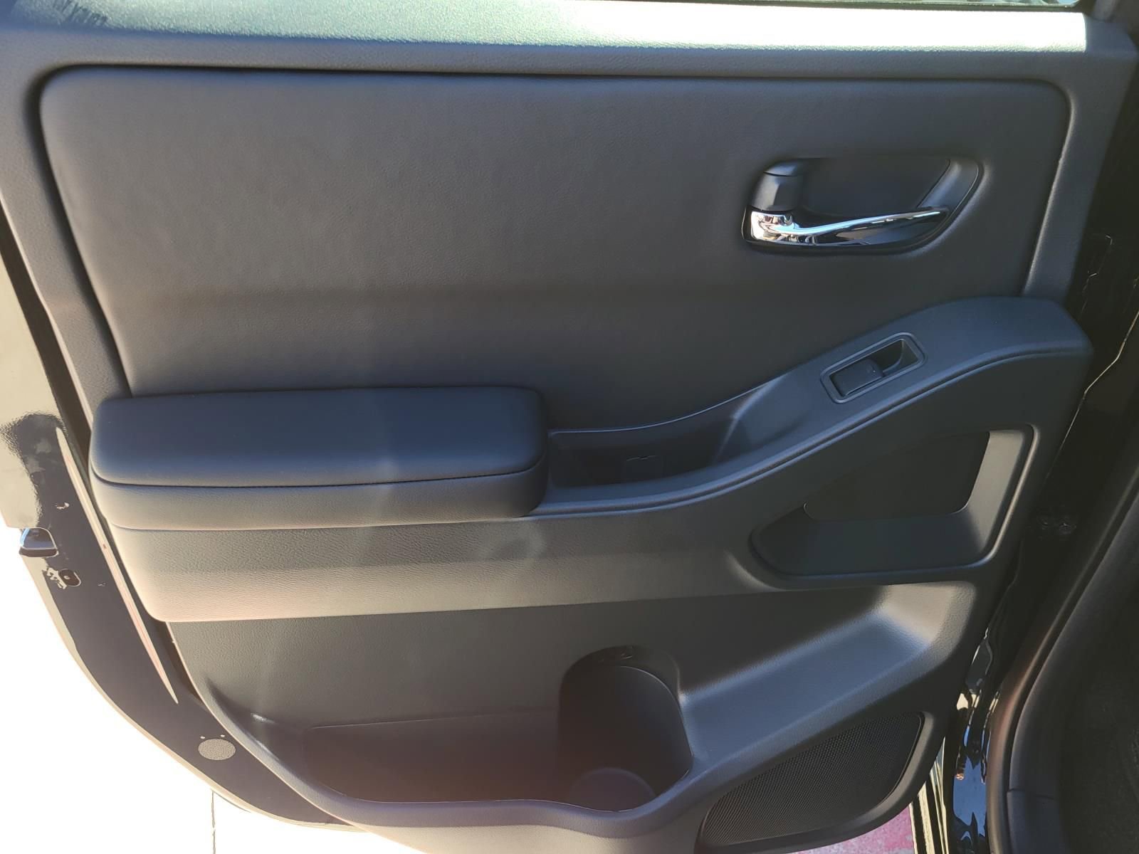 New 2026 Nissan Frontier SV image 14