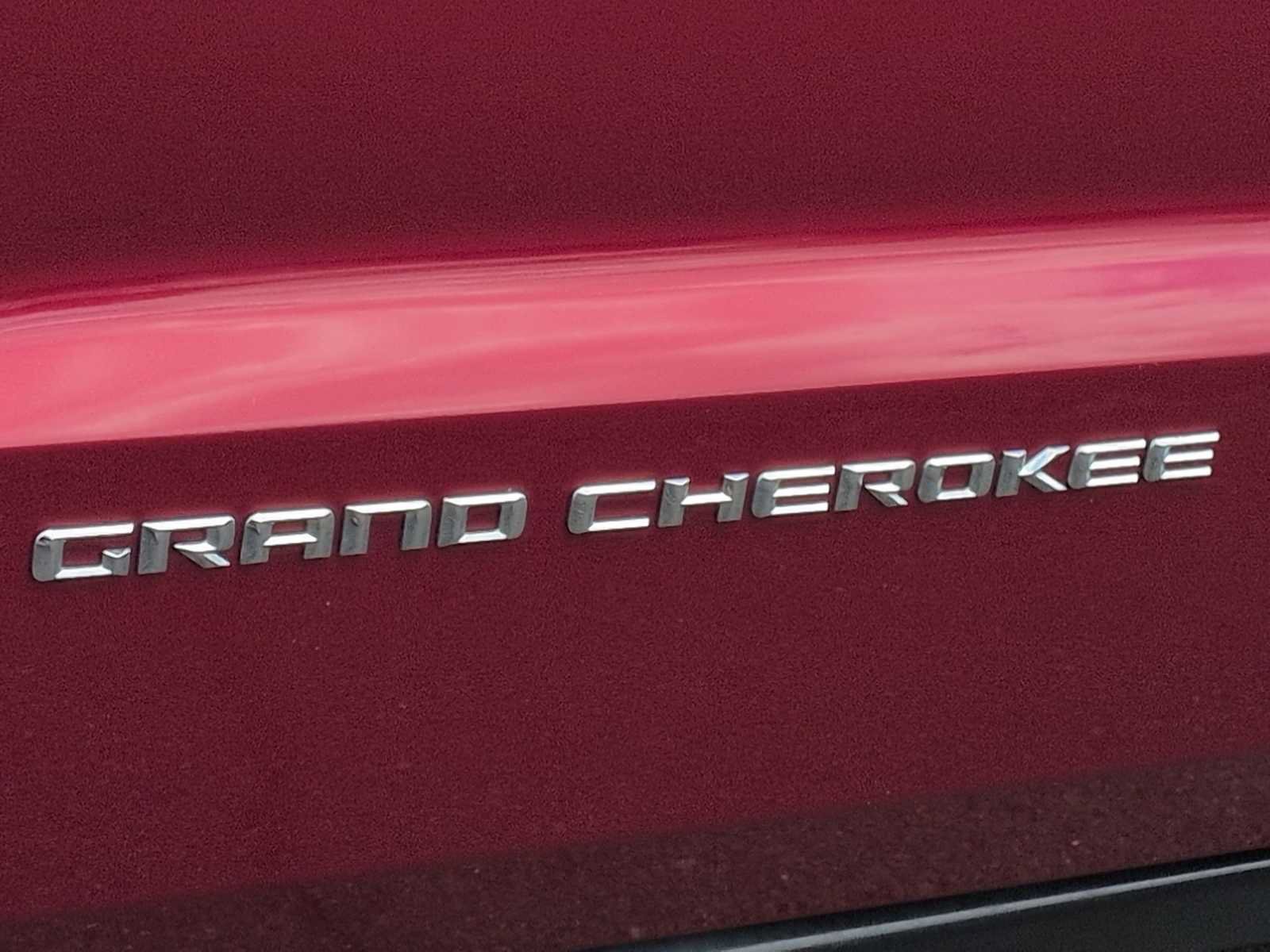 Used 2014 Jeep Grand Cherokee Limited AWD/4WD image 13