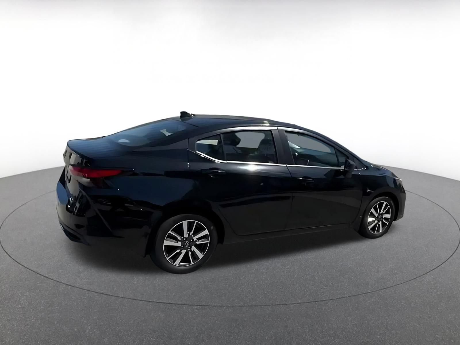 Used 2025 Nissan Versa SV w/ Trunk Package FWD image 14