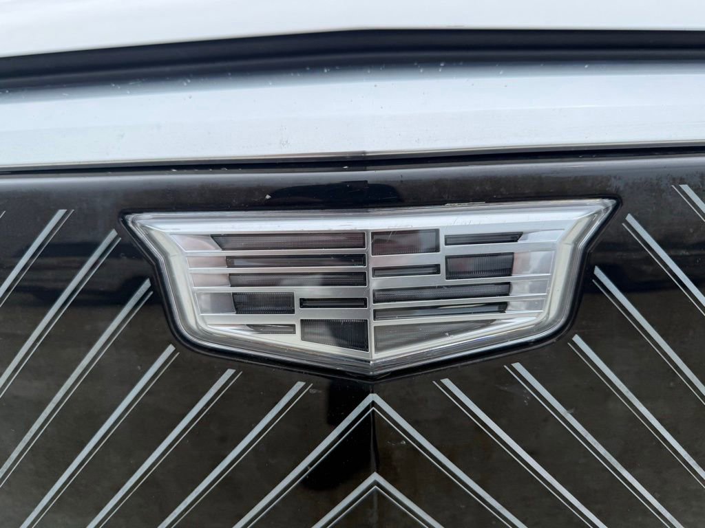 Certified 2024 Cadillac Lyriq Luxury w/ LPO, Floor Liner Package AWD/4WD image 19