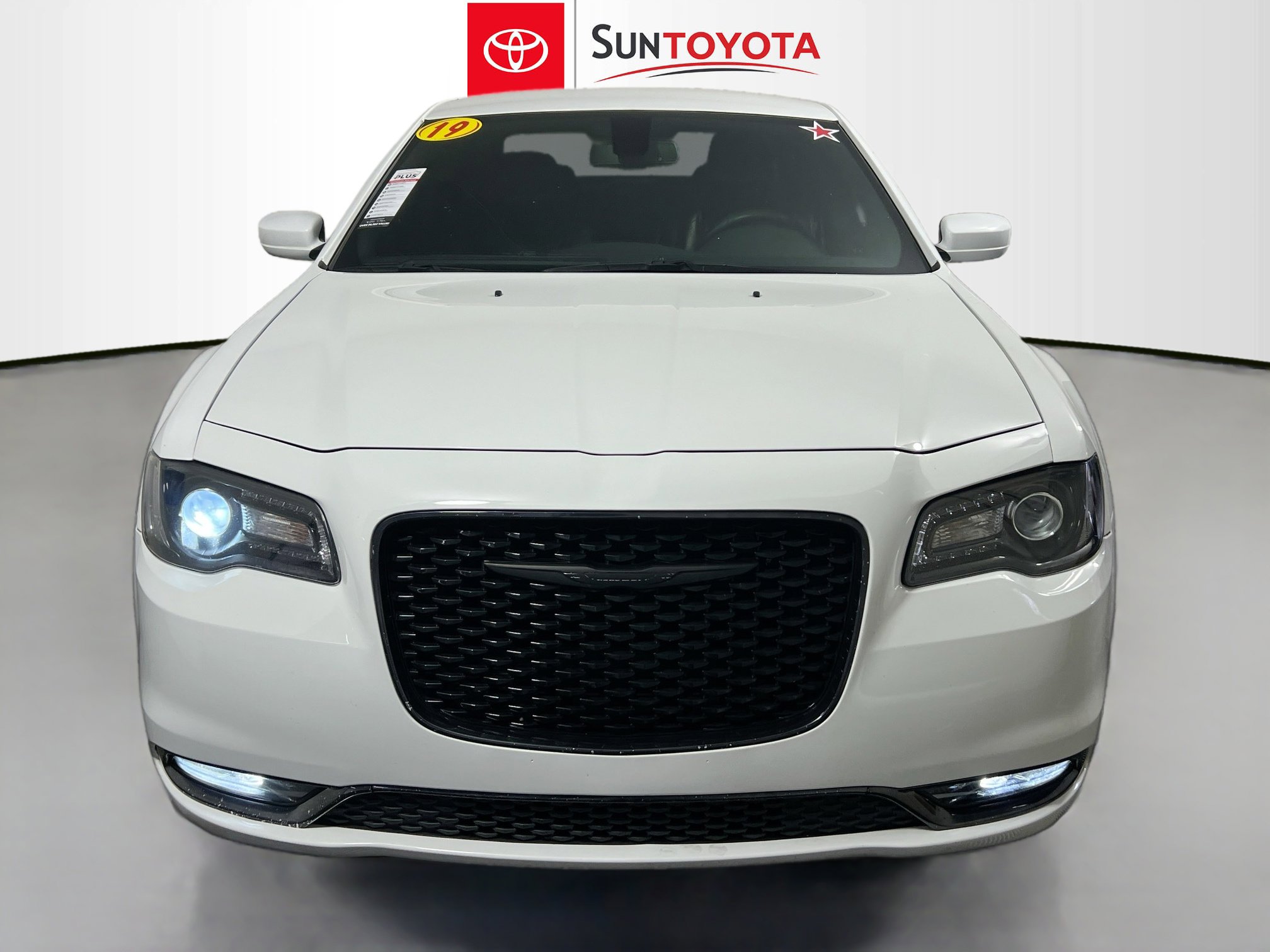 Used 2019 Chrysler 300 S image 10