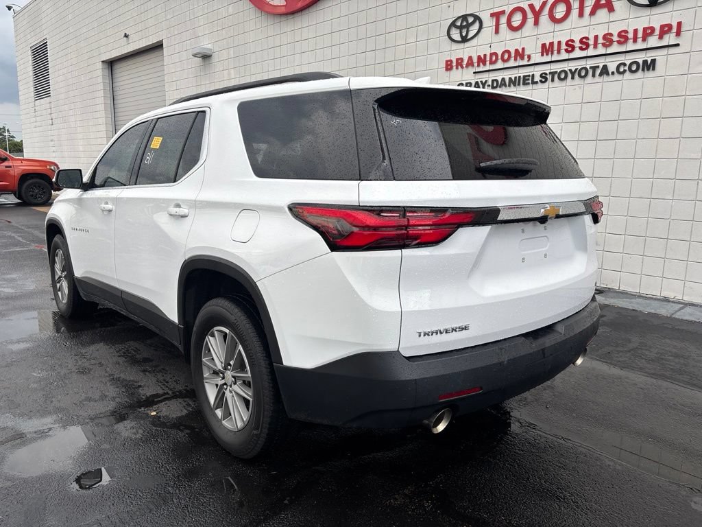 Used 2023 Chevrolet Traverse LT FWD image 6