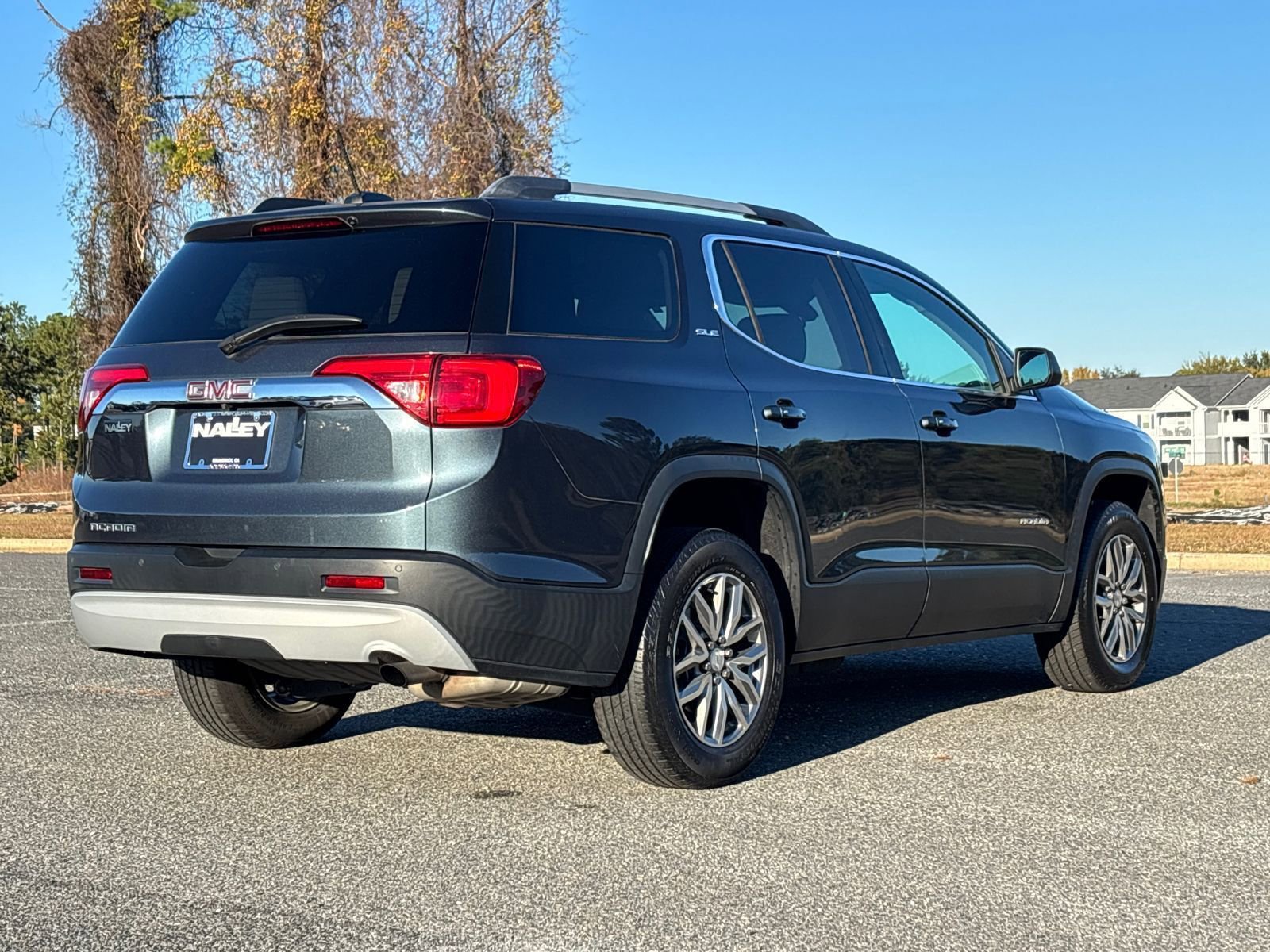Used 2019 GMC Acadia SLE w/ Driver Alert Package I image 33