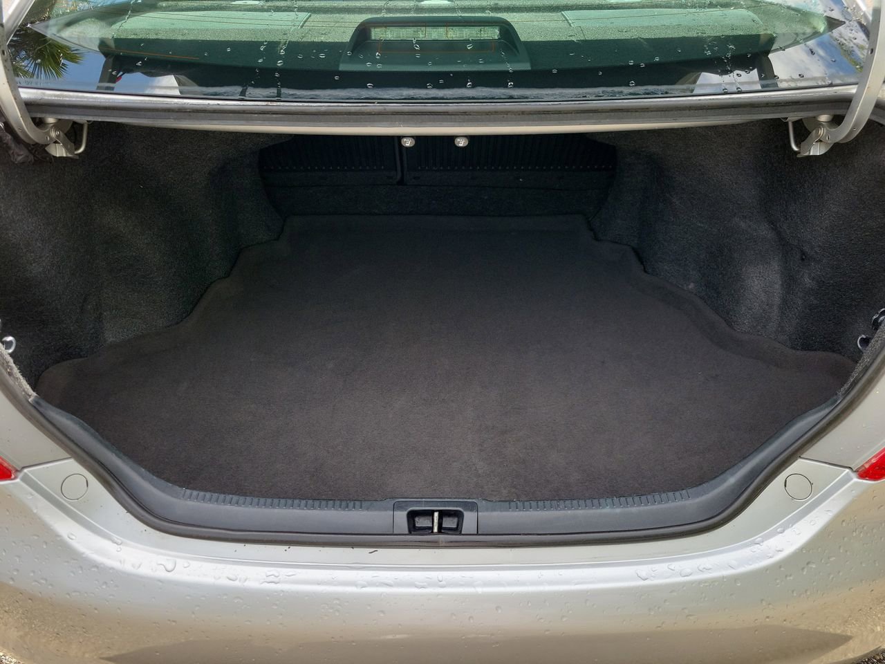 Used 2014 Toyota Camry SE w/ Fleet Convenience Package image 6