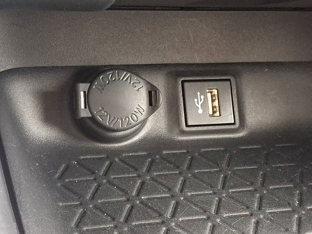 Used 2024 Toyota RAV4 XLE image 24