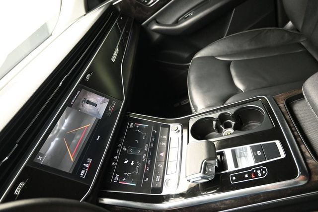 Used 2022 Audi Q8 Premium AWD/4WD image 21