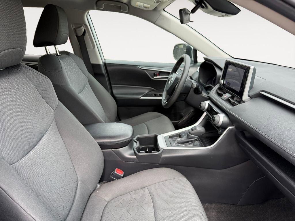 Certified 2024 Toyota RAV4 XLE FWD image 15