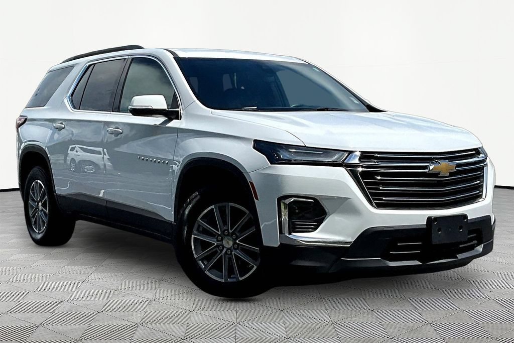 Used 2023 Chevrolet Traverse LT AWD/4WD image 3