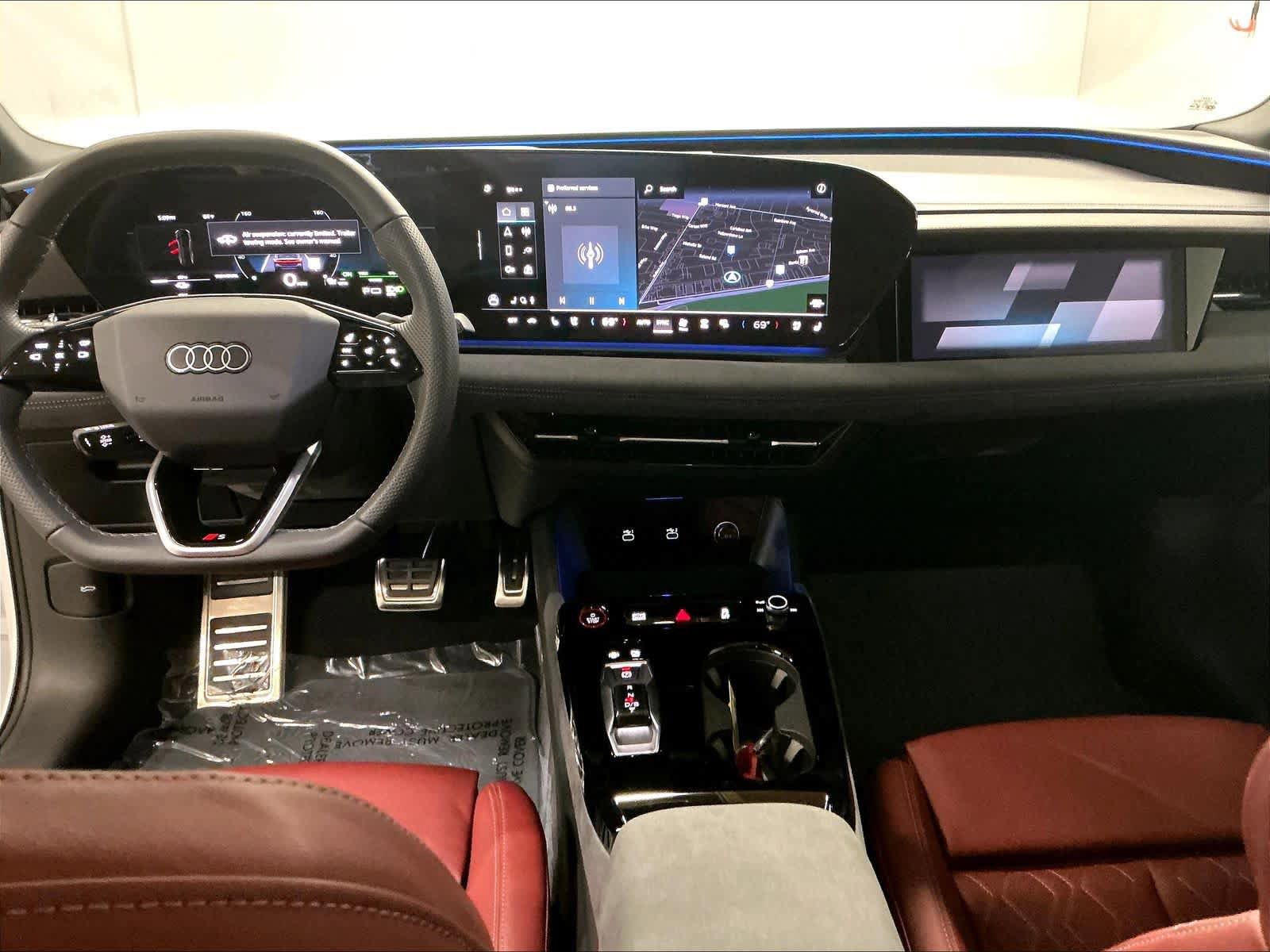Certified 2025 Audi S6 e-tron Prestige w/ 21" Black Optic Package image 16