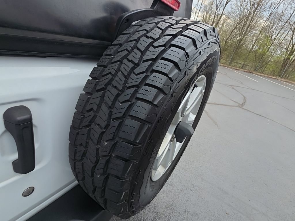 Used 2018 Jeep Wrangler Unlimited Sport S image 33