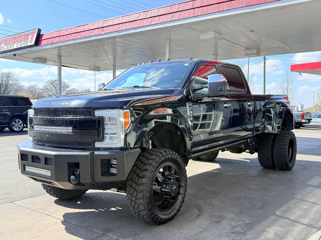 Used 2017 Ford F350 Platinum w/ Platinum Ultimate Package image 10