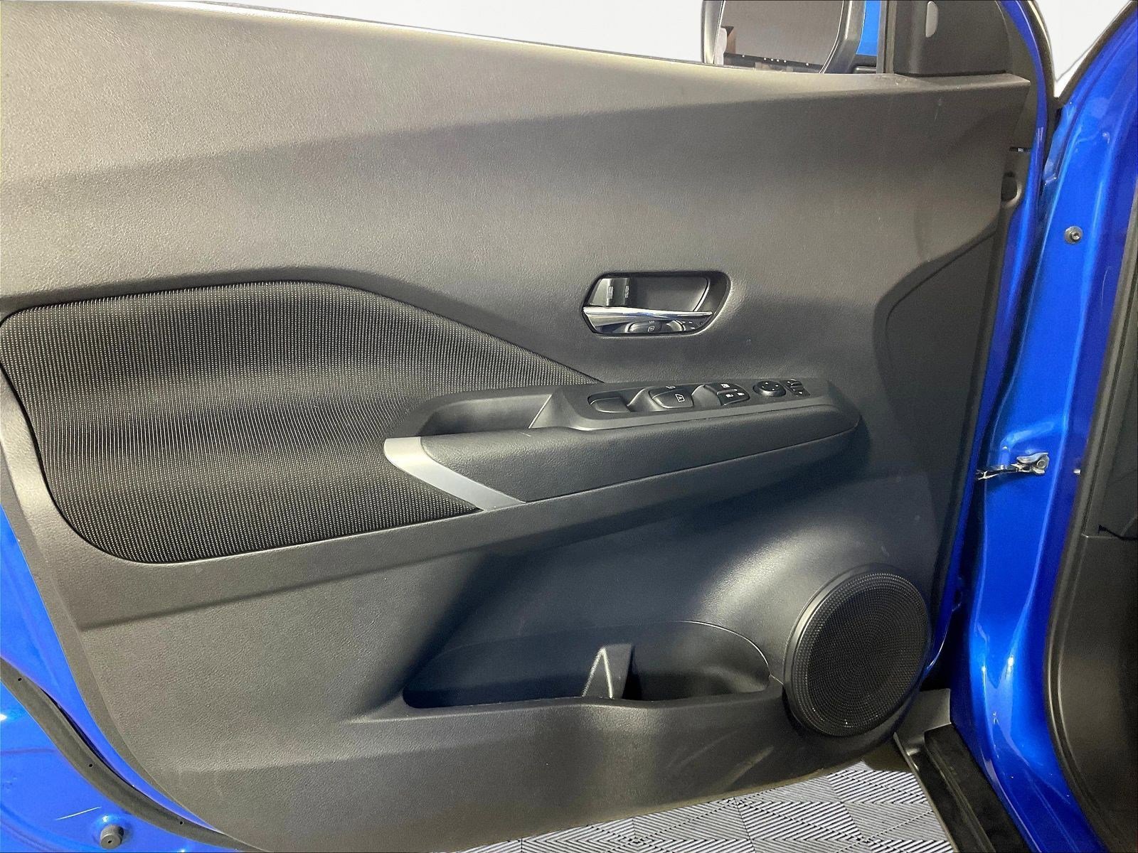 Used 2023 Nissan Kicks SV FWD image 19