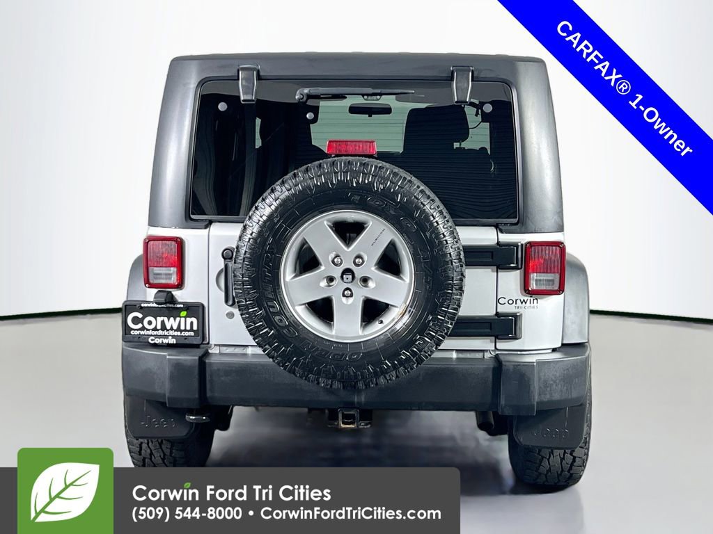 Used 2012 Jeep Wrangler Rubicon w/ PWR Convenience Group AWD/4WD image 12