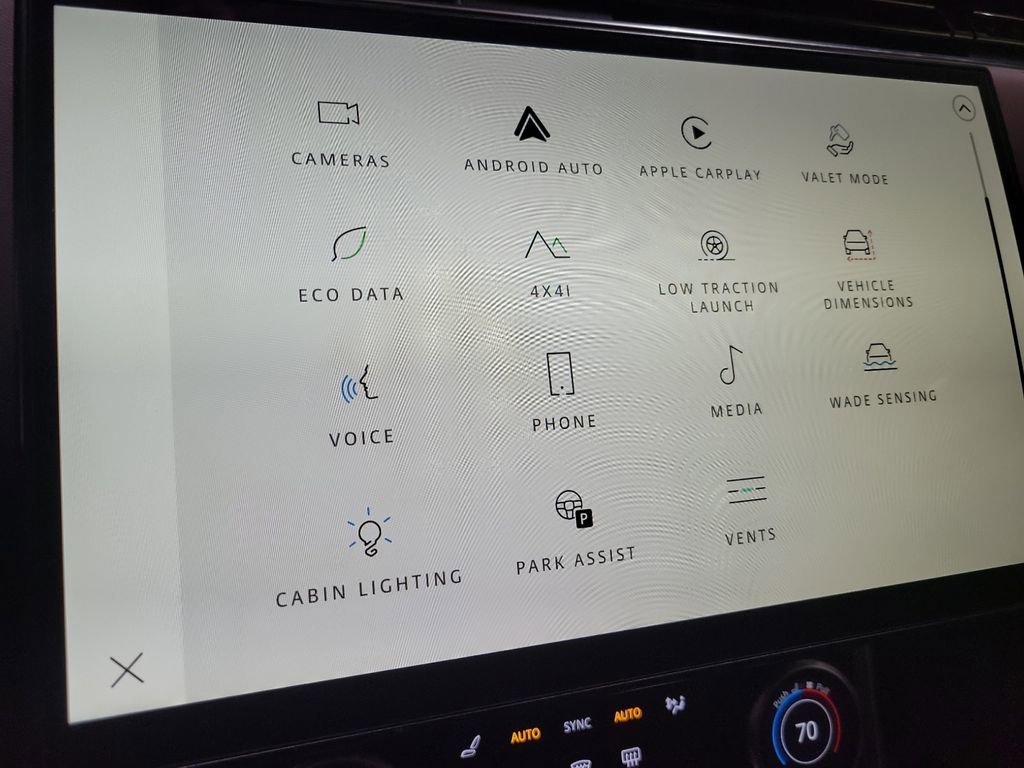 Used 2023 Land Rover Range Rover SE AWD/4WD image 32