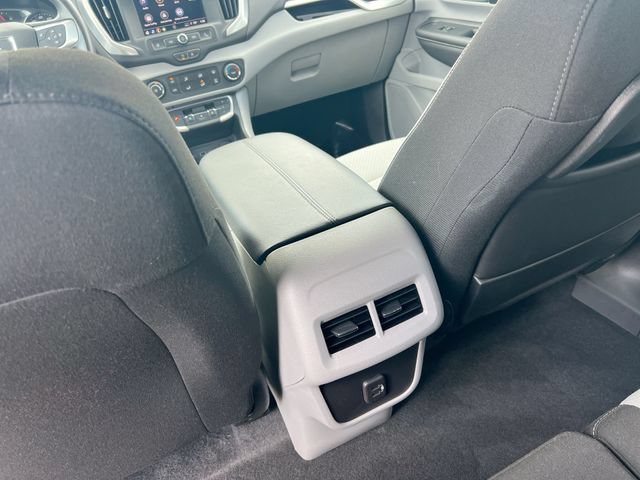 Used 2024 GMC Terrain SLE w/ Fleet Convenience Package FWD image 23
