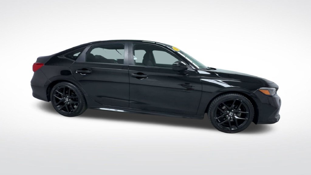 Used 2023 Honda Civic Sport image 9