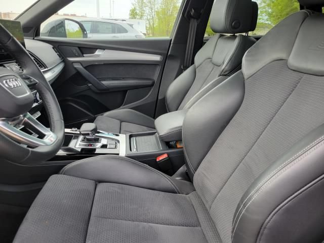 Used 2024 Audi Q5 e Prestige w/ Prestige Package AWD/4WD image 21