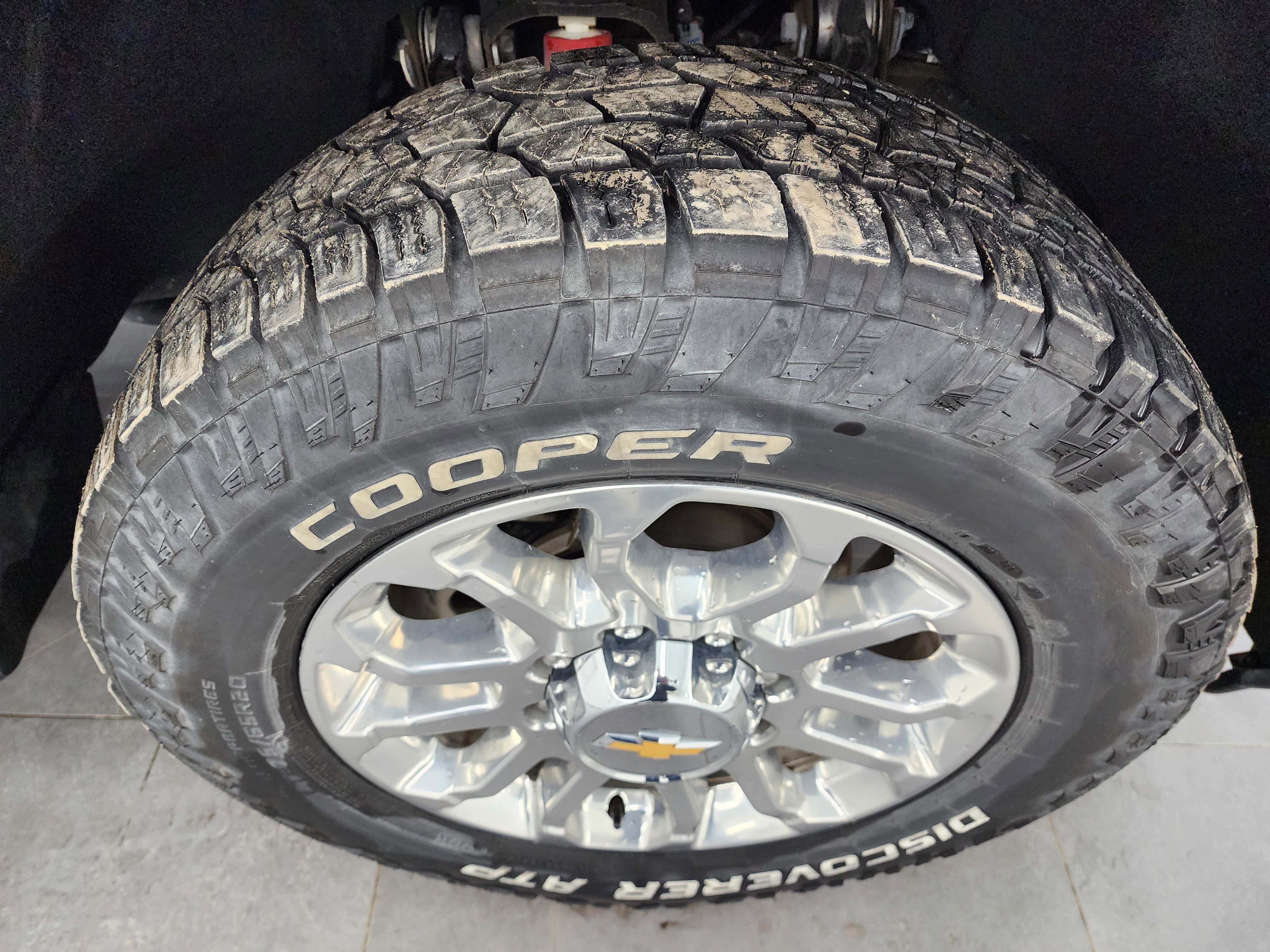 Used 2024 Chevrolet Silverado 2500 LTZ w/ LTZ Plus Package image 3