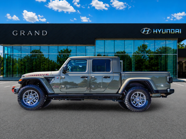 Used 2020 Jeep Gladiator Mojave AWD/4WD image 3