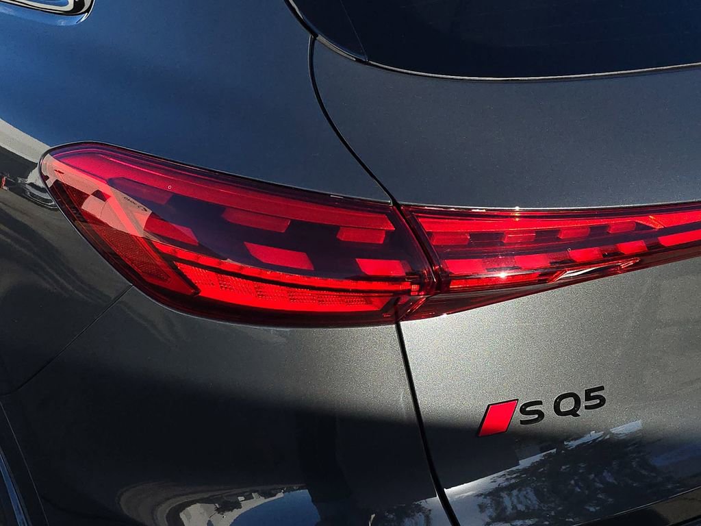 Certified 2025 Audi SQ5 Premium Plus image 34