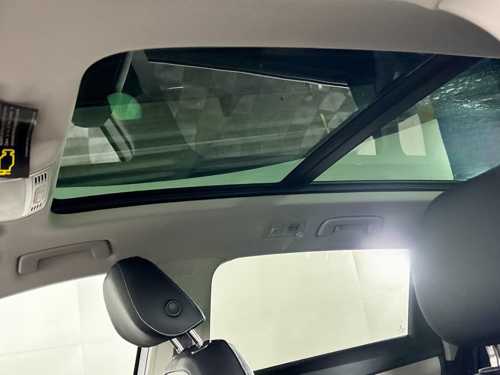 New 2026 Volkswagen Taos SEL AWD/4WD image 19