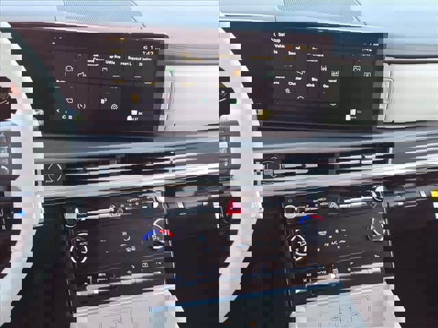 New 2026 Hyundai Santa Fe SE image 16