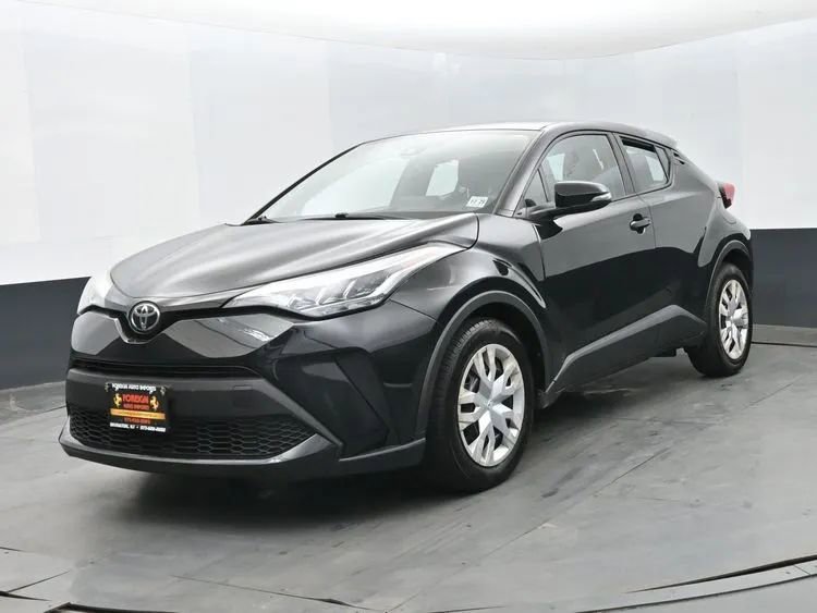 Used 2020 Toyota C-HR LE FWD image 1