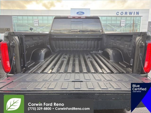 Used 2023 GMC Sierra 2500 AT4 w/ AT4 Preferred Package image 9