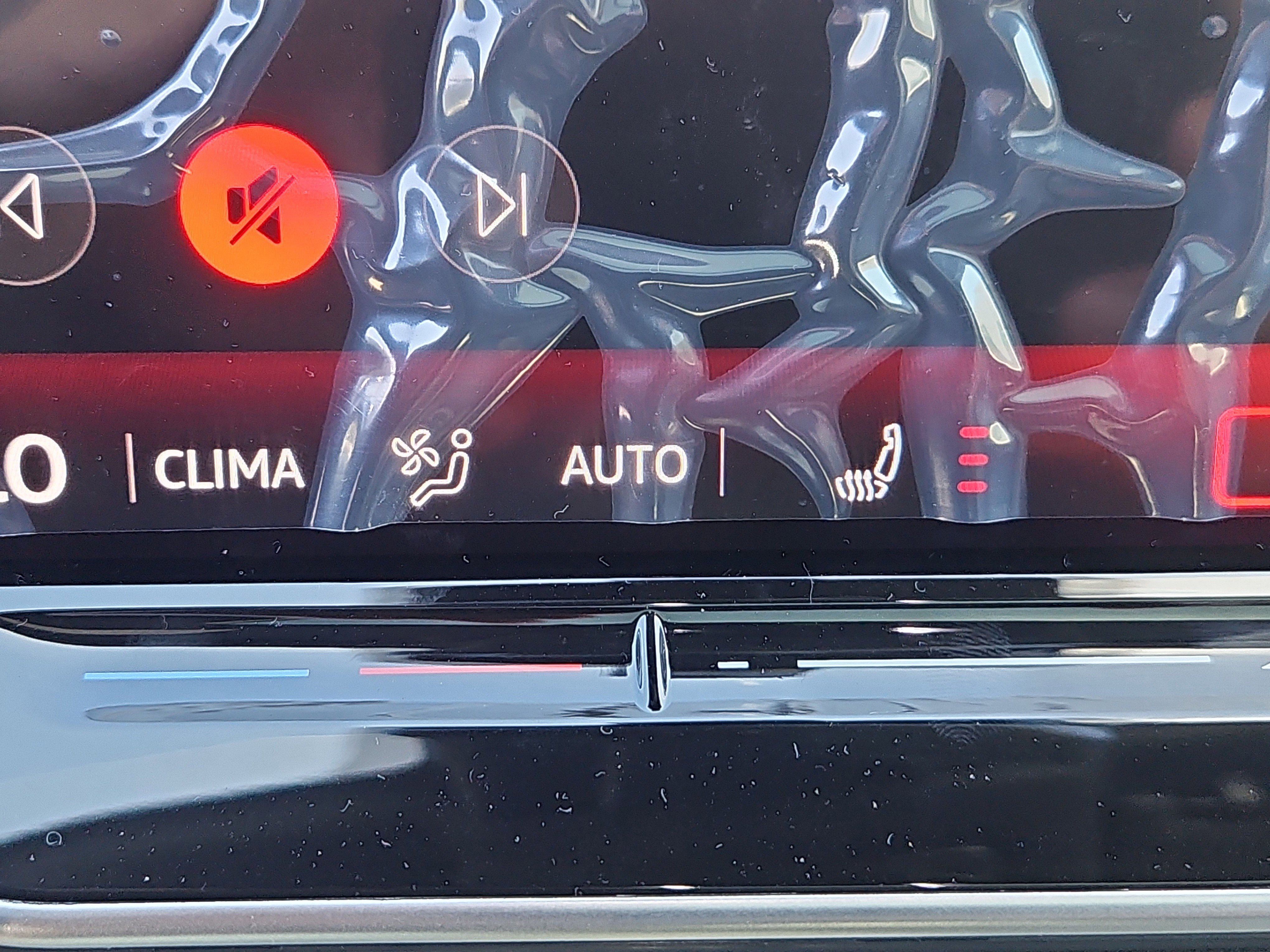 New 2026 Volkswagen Tiguan SE R-Line AWD/4WD image 10