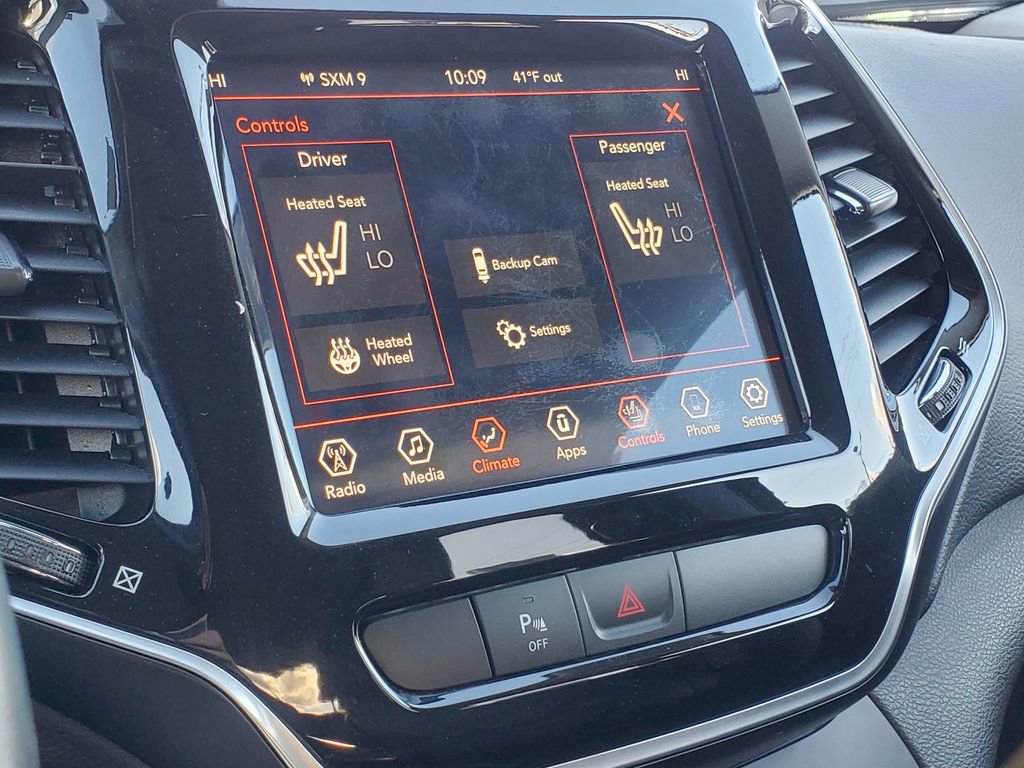 Used 2019 Jeep Cherokee Limited image 26